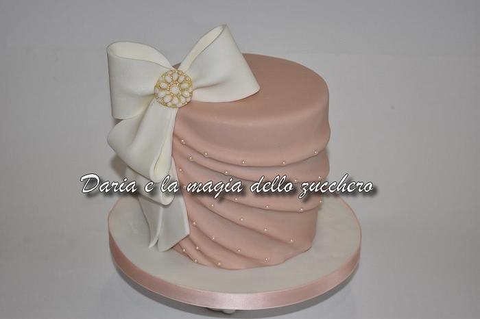 Bow cake