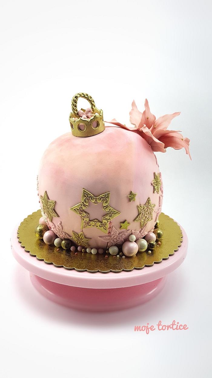 Xmastree ball cake with fondant poinsettia