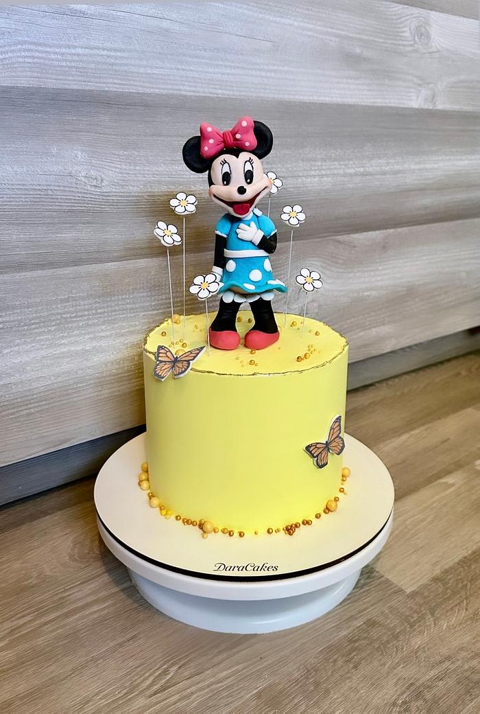 Minnie Mouse cake