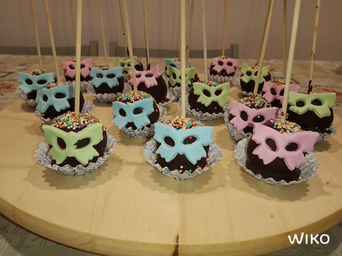 cake pops carnival