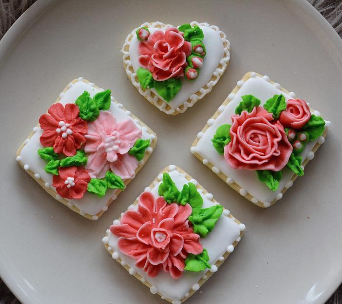 Cookies with royal icing flowers