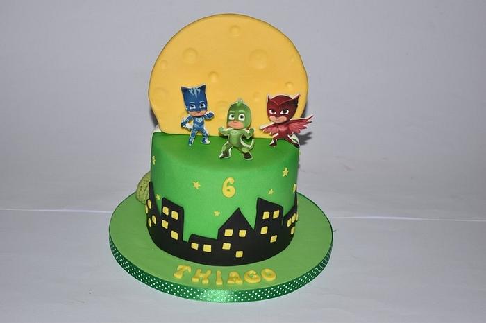 Double face cake (Drip and Pj Mask)