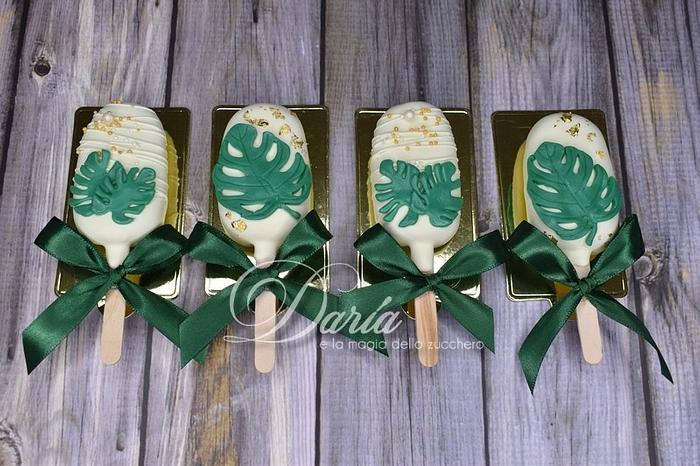 Monstera leaf cakepops sicles