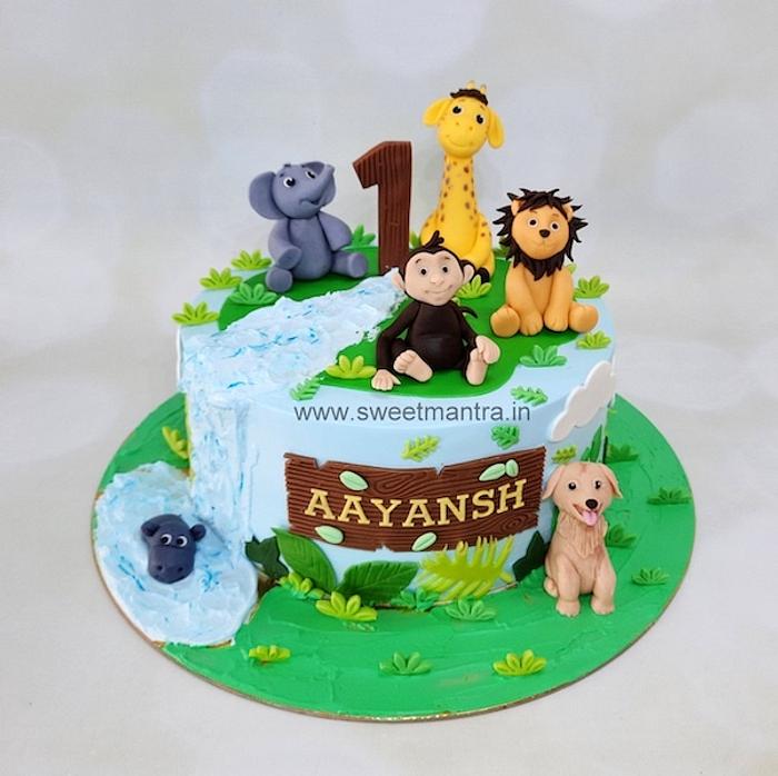 Jungle kids theme cake