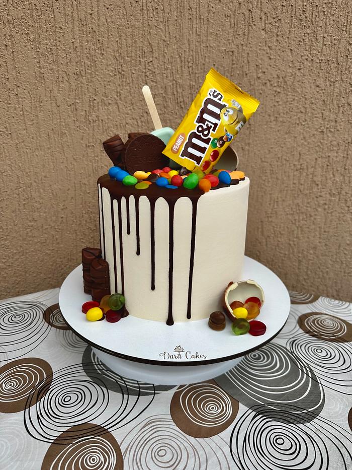 M&M cake 