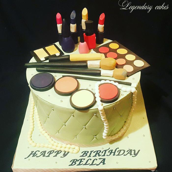 Makeup cake 