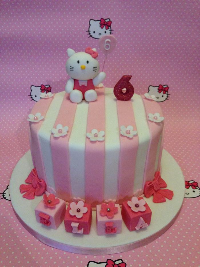 Hello Kitty cake 