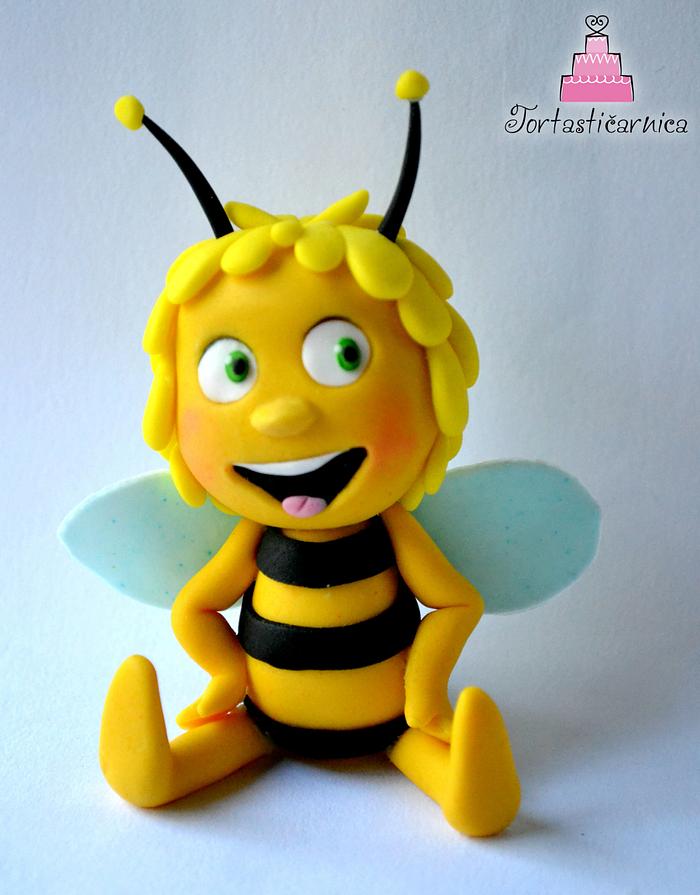 Bee Maya topper