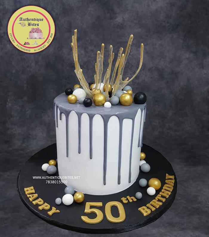Murano Showpiece Cake