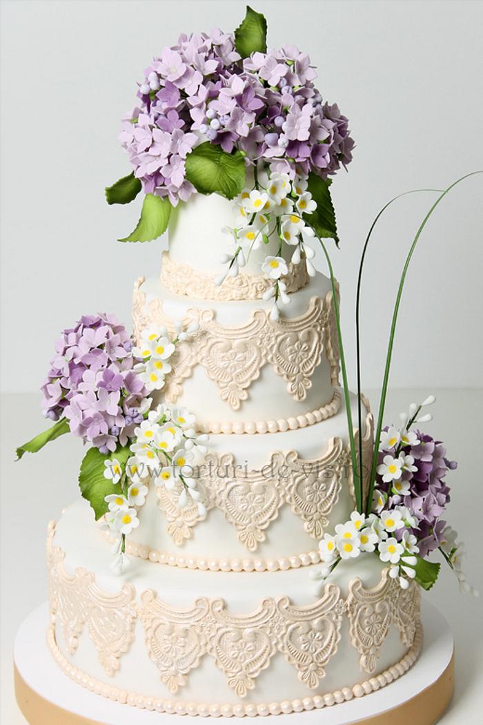Lace and Hydrangea Wedding Cake