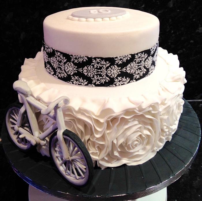 Ruffle cake with bicycle 