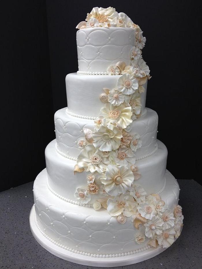 White and cream vintage wedding cake