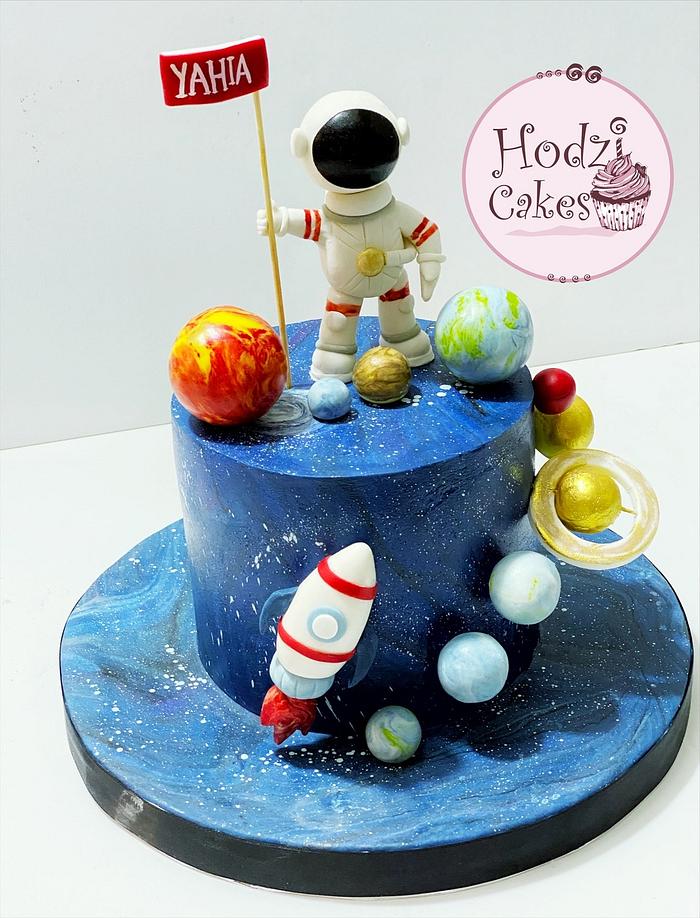 7 Planet cakes ideas | planet cake, galaxy cake, solar system projects