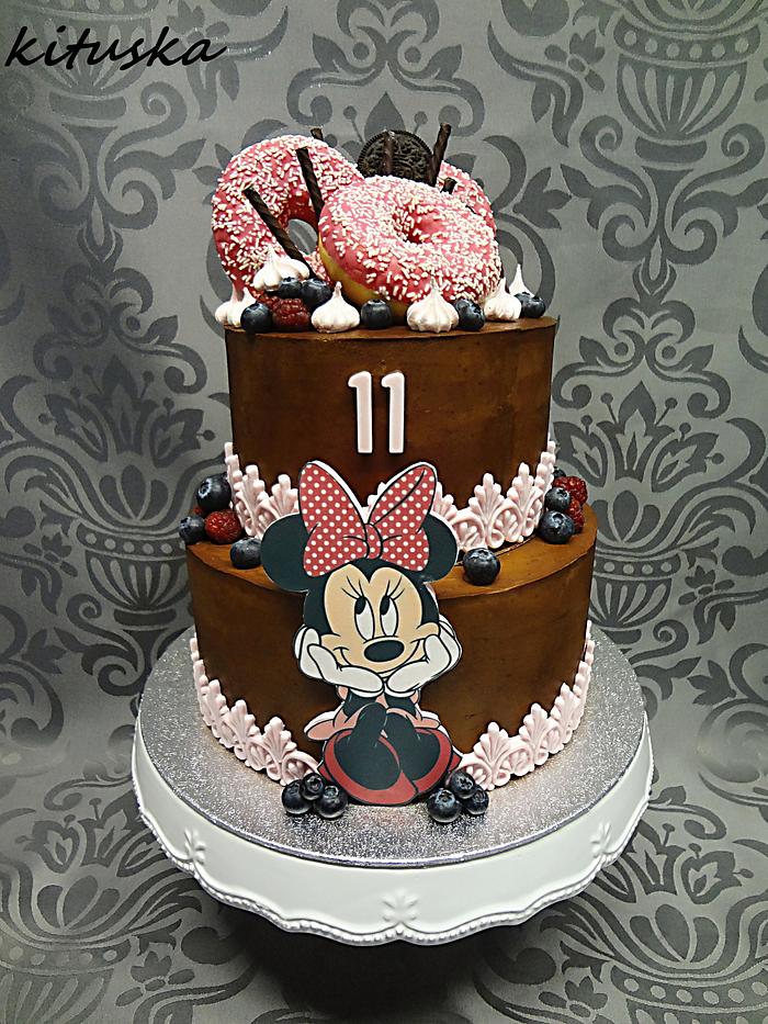 Minnie ganache birthday cake