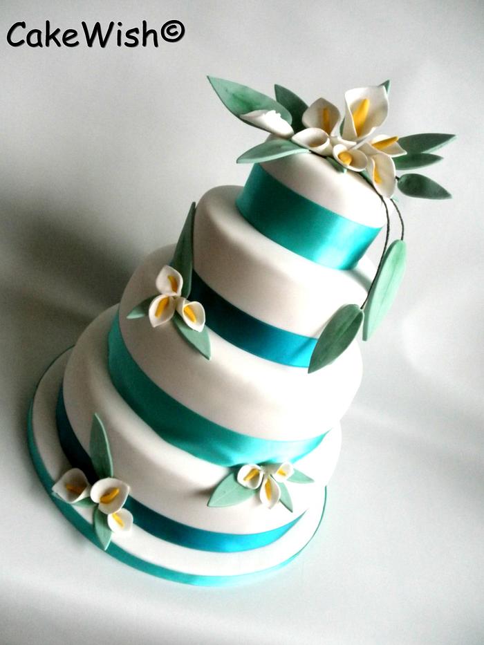 Calla wedding cake