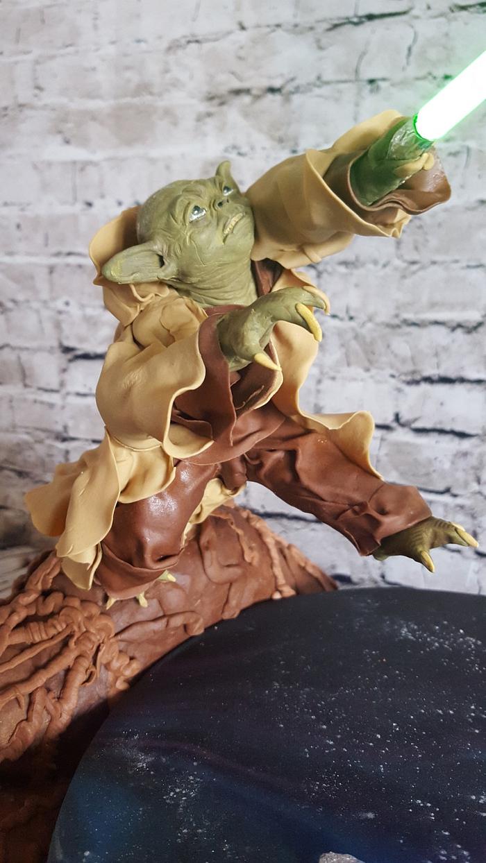 Yoda Fighting Cake
