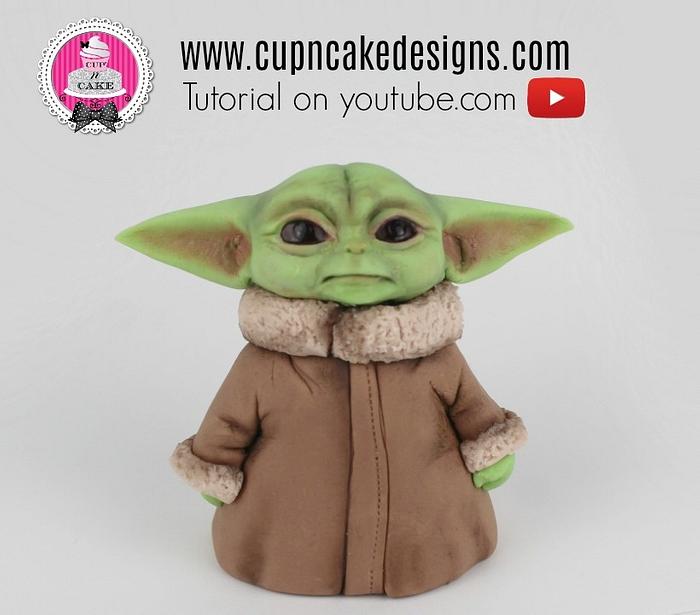Baby Yoda fondant cake topper!