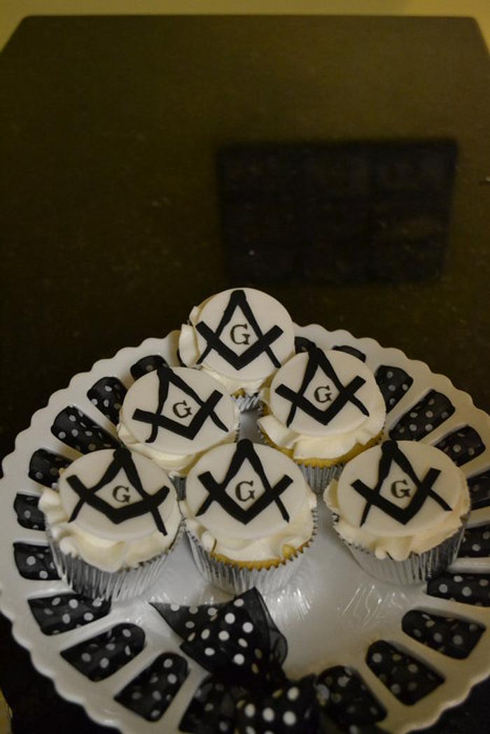 Masonic cupcakes 