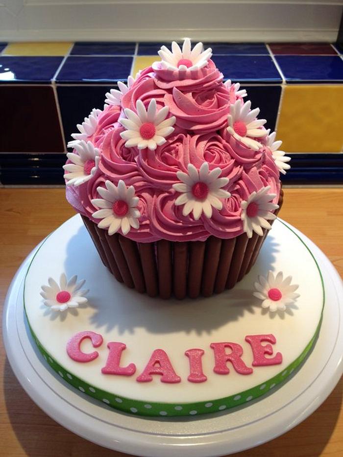 Pink Daisy Giant Cupcake