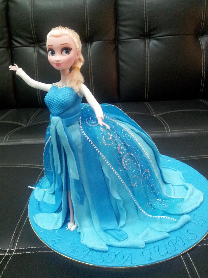 Elsa Doll Cake - Decorated Cake by Letchumi Sekaran - CakesDecor