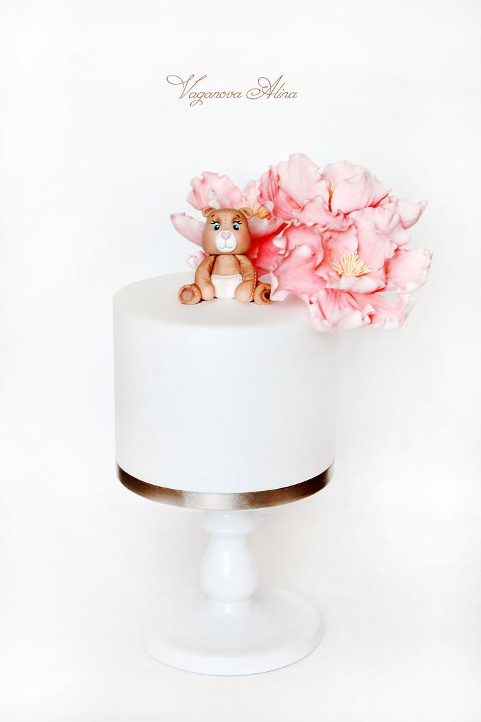 cake with teddy bear and flowers