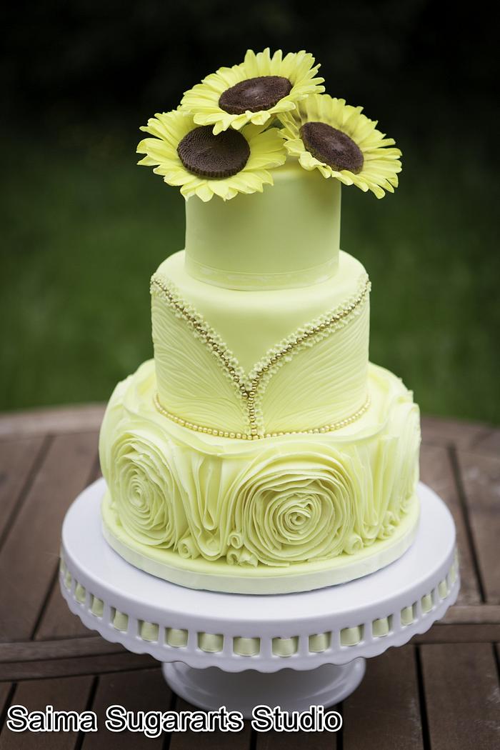 Sunflower Cake | 2 tier cake with gumpaste sunflowers. | Cupid Cupcakery |  Flickr