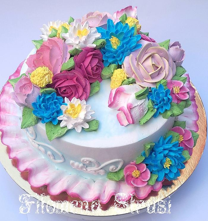 Whipped flowers cream cake ❤️