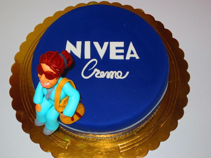 Mum's NIVEA cake
