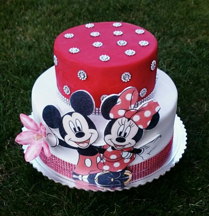 Mickey and Minnie mouse cake