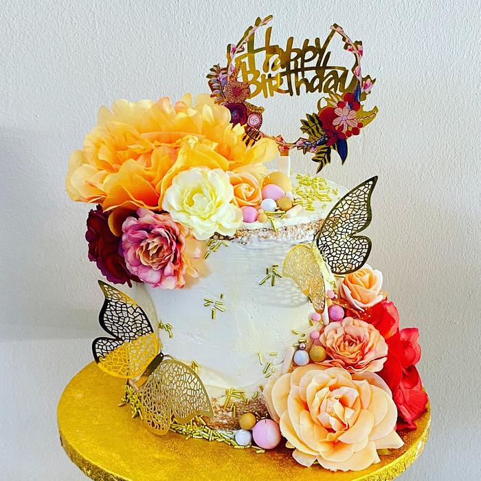 Butterfly flower cake