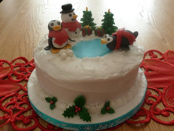 Penguin Christmas cake