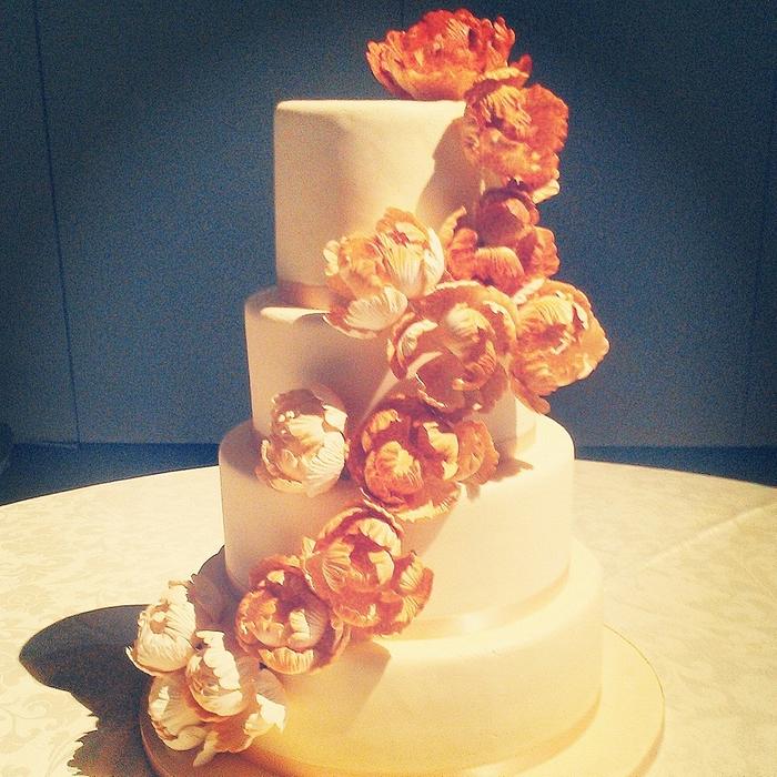 Wedding cake with sugar peonies 
