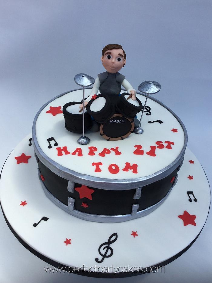 Drum kit cake 