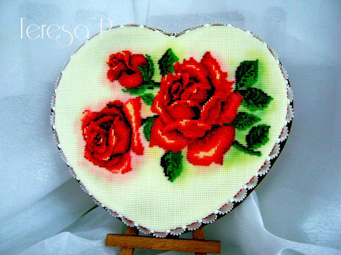 Walentynkowe serce z czerwonymi różami