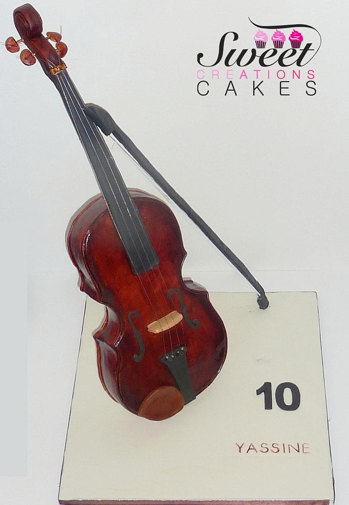 Violin cake