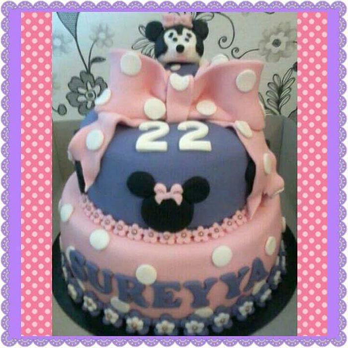 Minnie mouse cake purple pink
