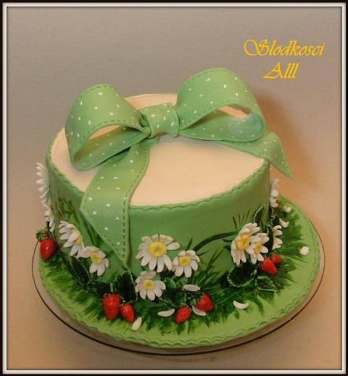 Cake with wild strawberries