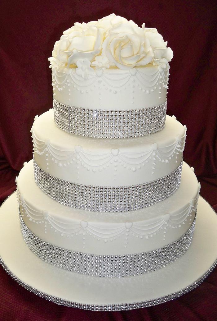 sparkly white wedding cake