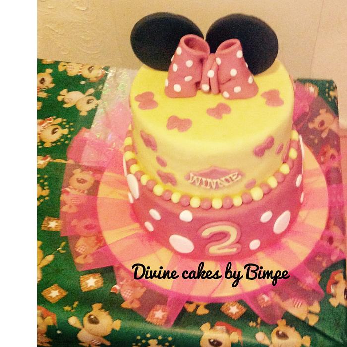 Minnie Mouse tutu cake