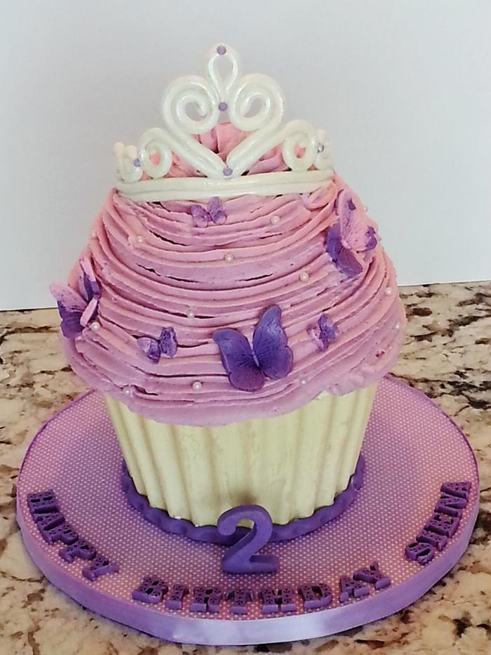 GIANT Cupcake Tiara Cake