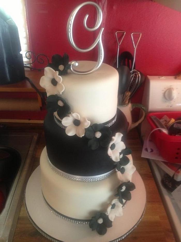 Black and white wedding cake