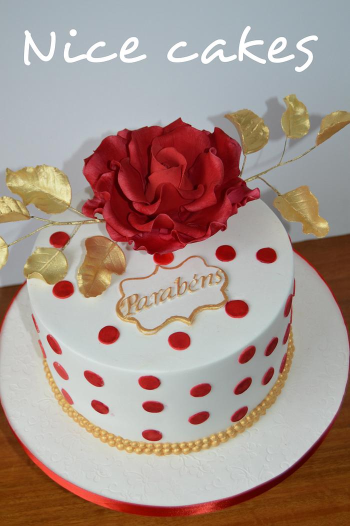 Red rose cake