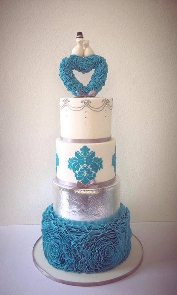 Love bird ruffle wedding cake