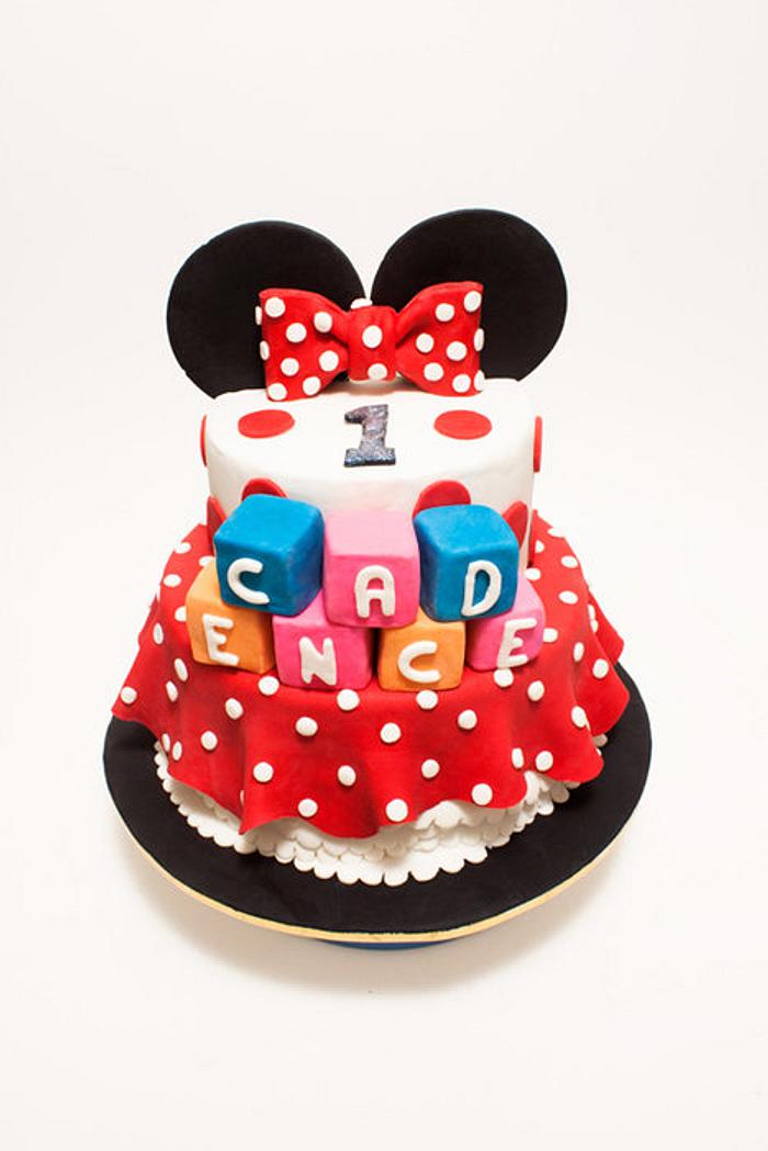 Minnie Mouse Cake 