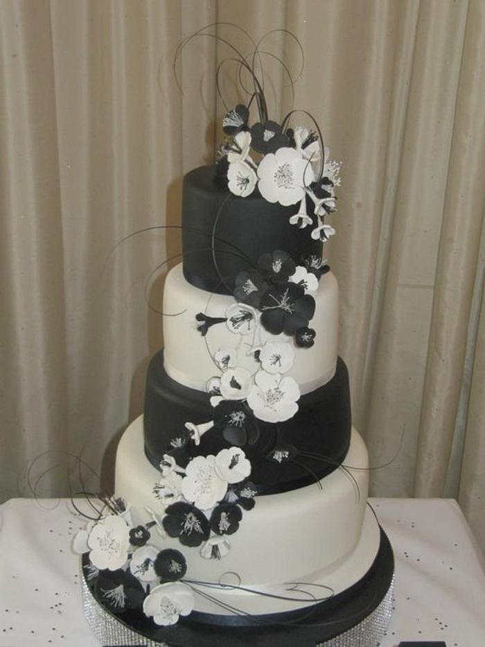 black and white wedding cake 