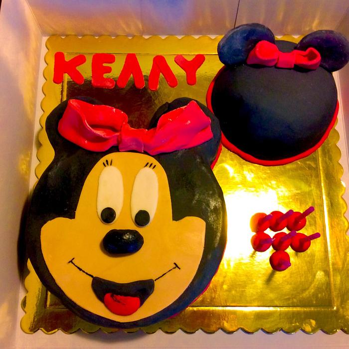 Minnie mouse cake 