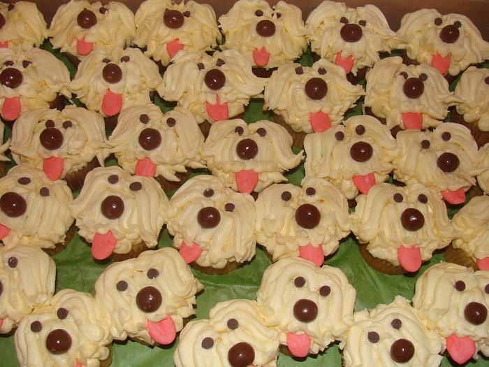 Dog themed cupcakes