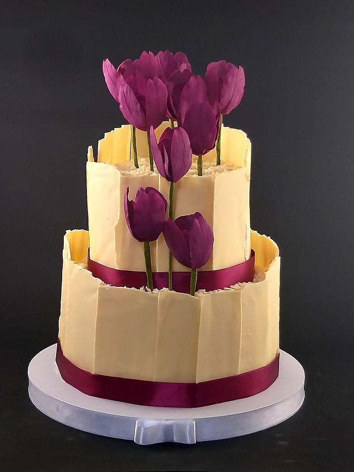 Tulip flower cake