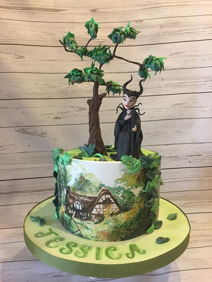 Malefica - Decorated Cake by Dulcepensamiento - CakesDecor