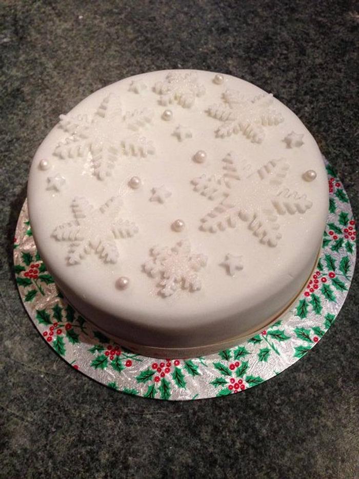 Luxury Christmas Snowflake Cakes